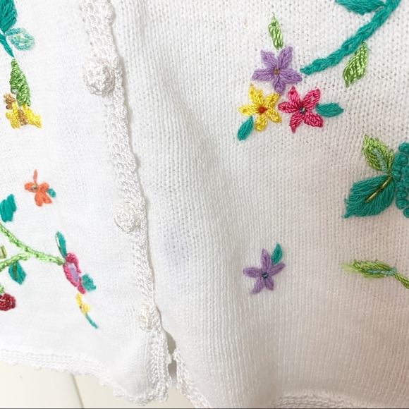 Arriviste Woman embroidered & beaded short sleeve - Picture 3 of 7